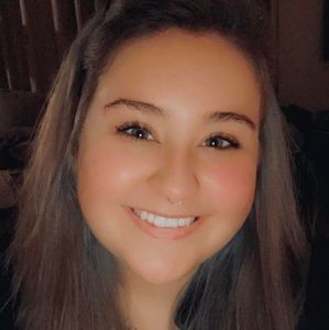 Meet your Posher, Jillian